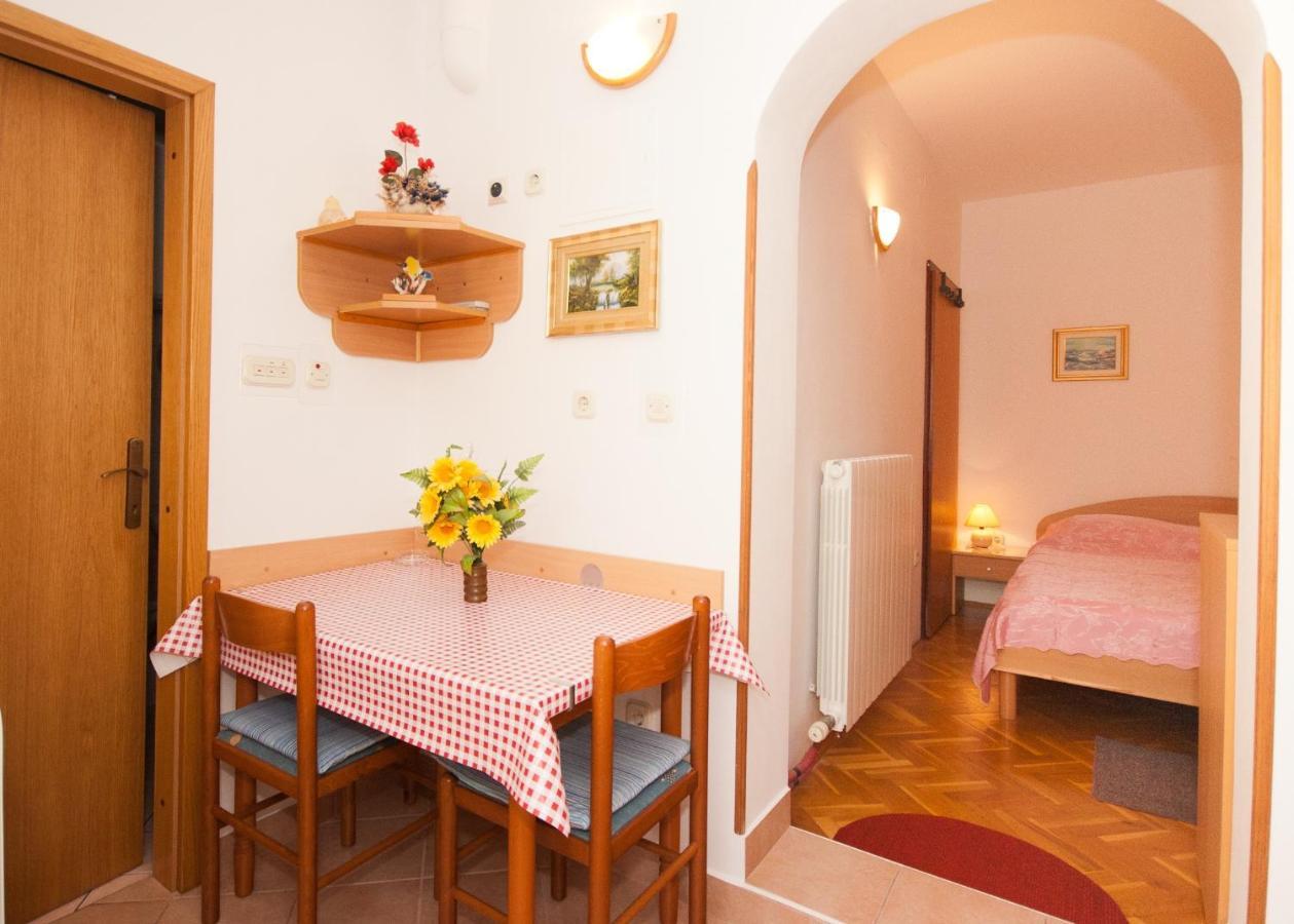 Apartment Anica Baška Buitenkant foto