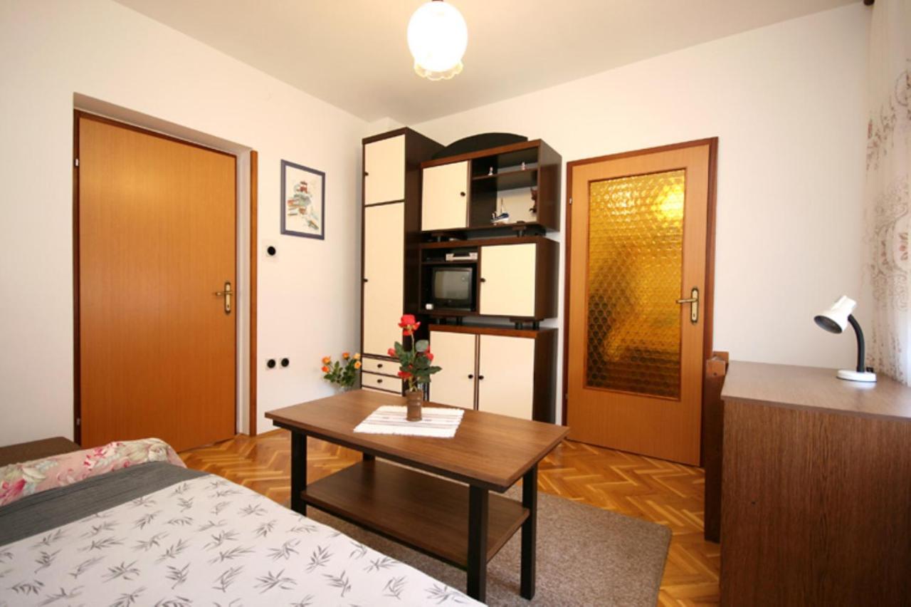 Apartment Anica Baška Buitenkant foto